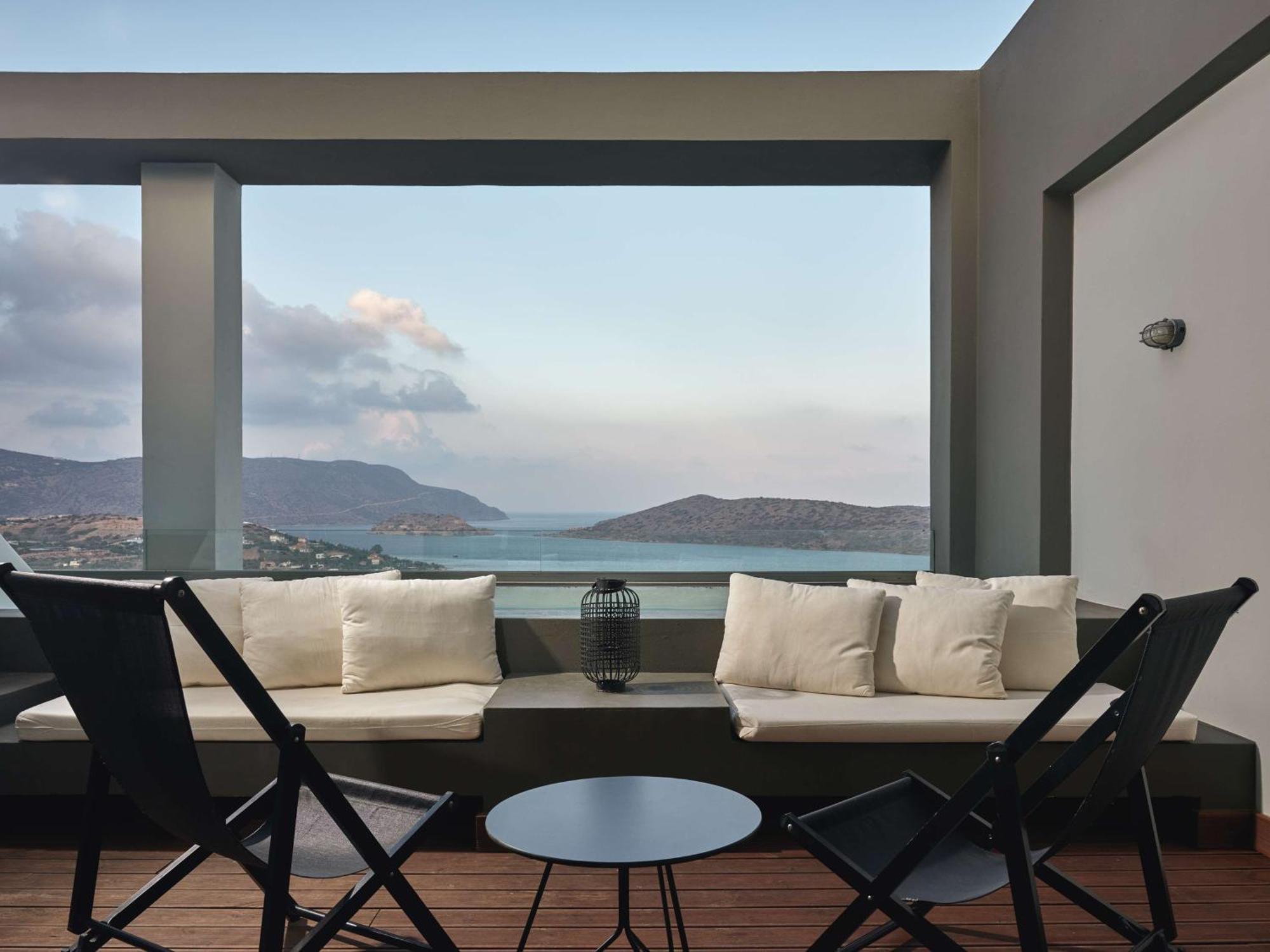אתר נופש Domes Aulus Resort, Adults Only, Curio By Hilton 5*