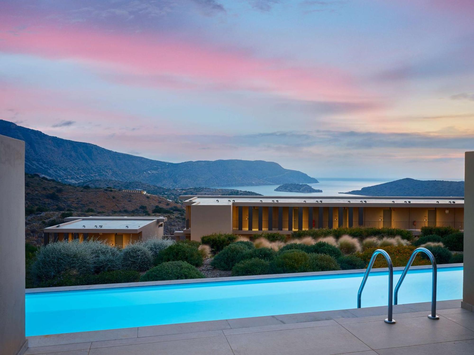 Domes Aulus Resort, Adults Only, Curio By Hilton 5* Элунда